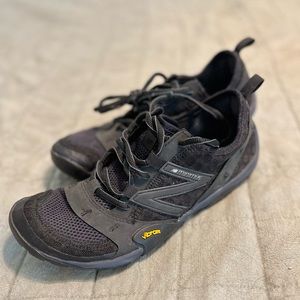 New Balance Women’s WT10v1 Minimus Trail Running Shoe, Size 7.5, Black